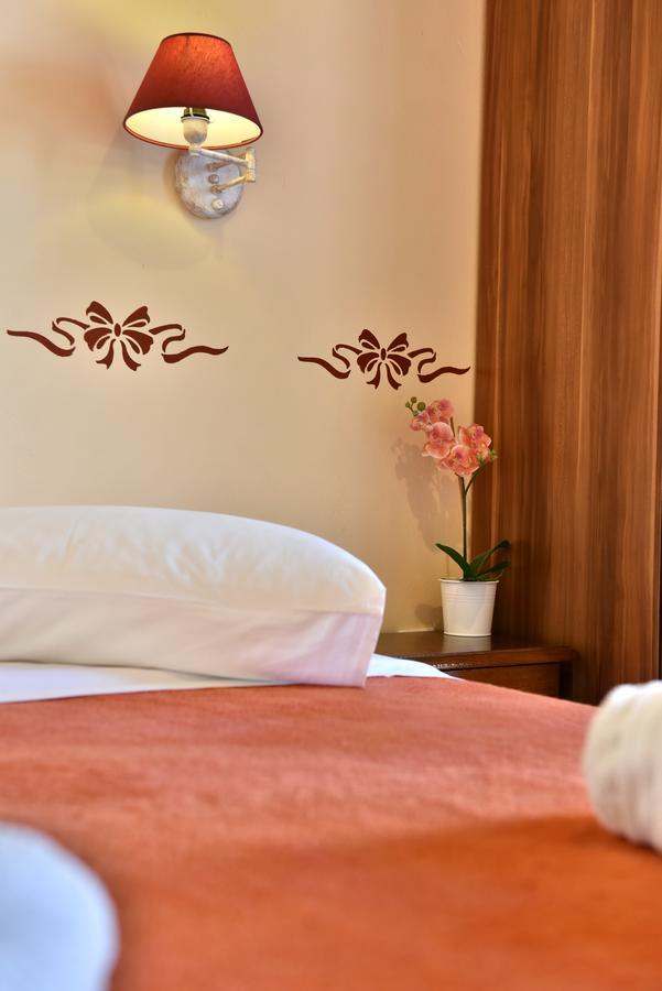 Guesthouse Corali 이드라 외부 사진